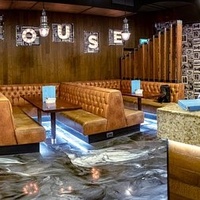 Roxys Bar & Club, Douglas