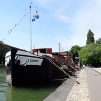 Peniche Baruda, Paris