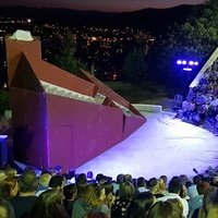 Theater Mountain, Kastoria