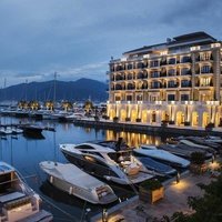 Hotel La Roche, Tivat