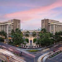 Old Manila, Makati