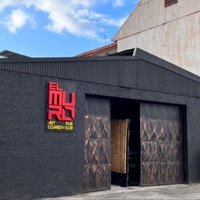El Muro Art & Comedy Pub, San José