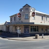 Home Tavern, Wagga Wagga