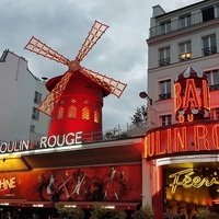 La Machine du Moulin Rouge, Paris