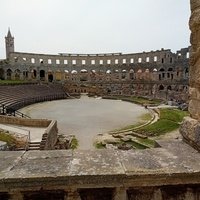 Malo Rimsko Kazaliste, Pula