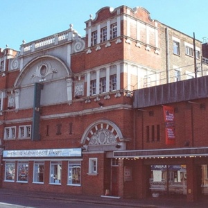 Rock gigs in Palace Theatre, Southend-on-Sea, schedule of concerts in ...