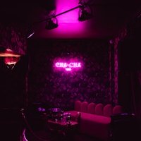 Cha Cha Club, Paris